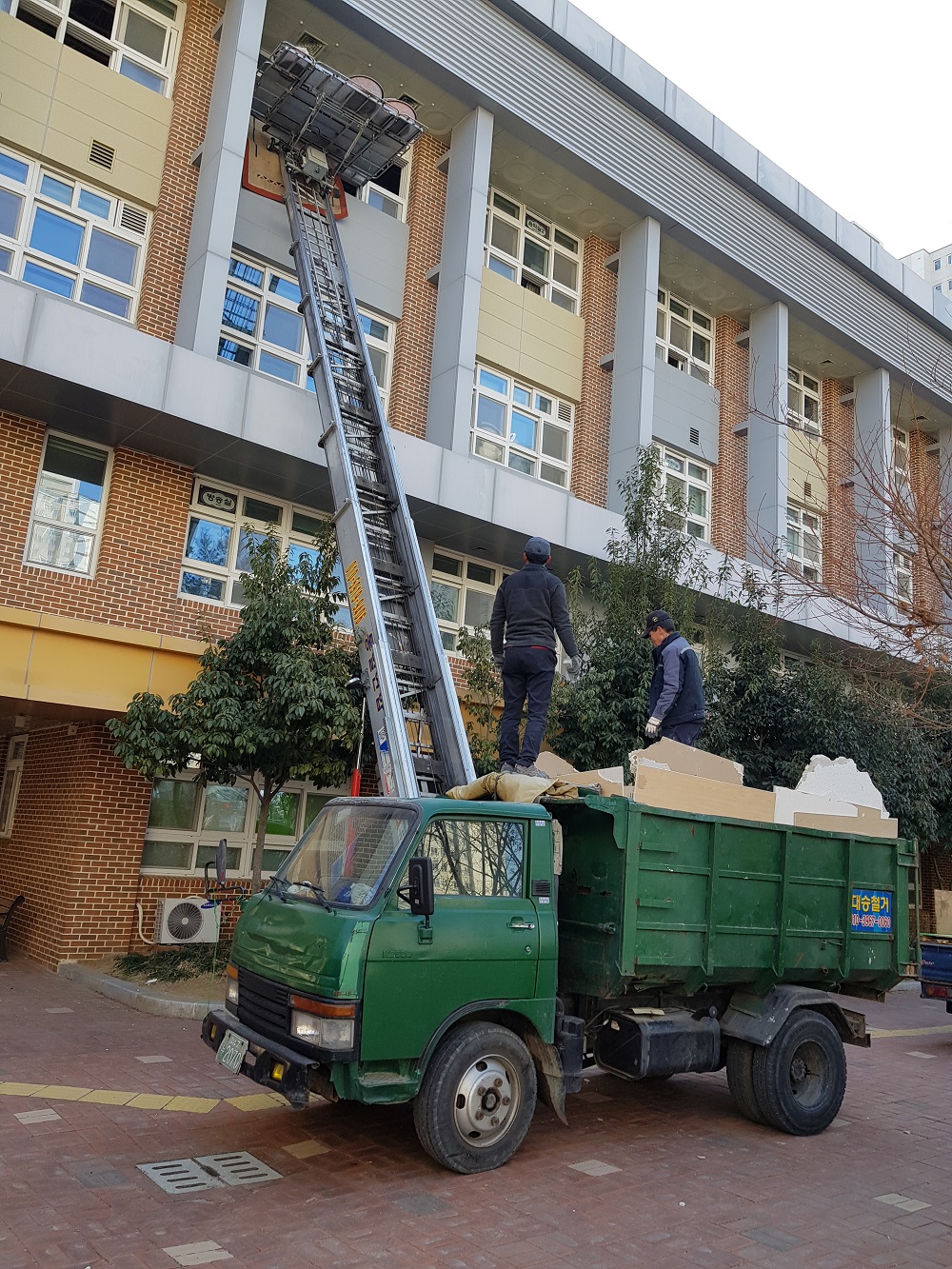 [대구철거개발] 학교 인테리어 철거 사진